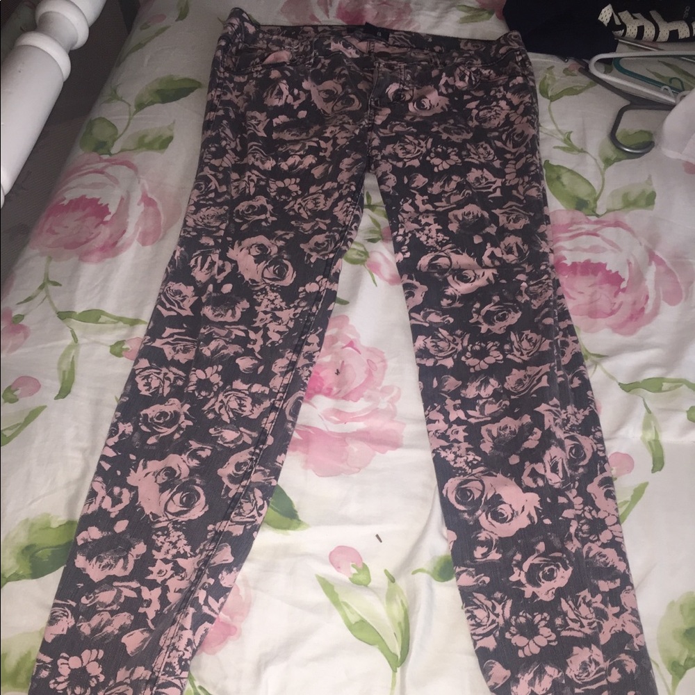 Skinny pants